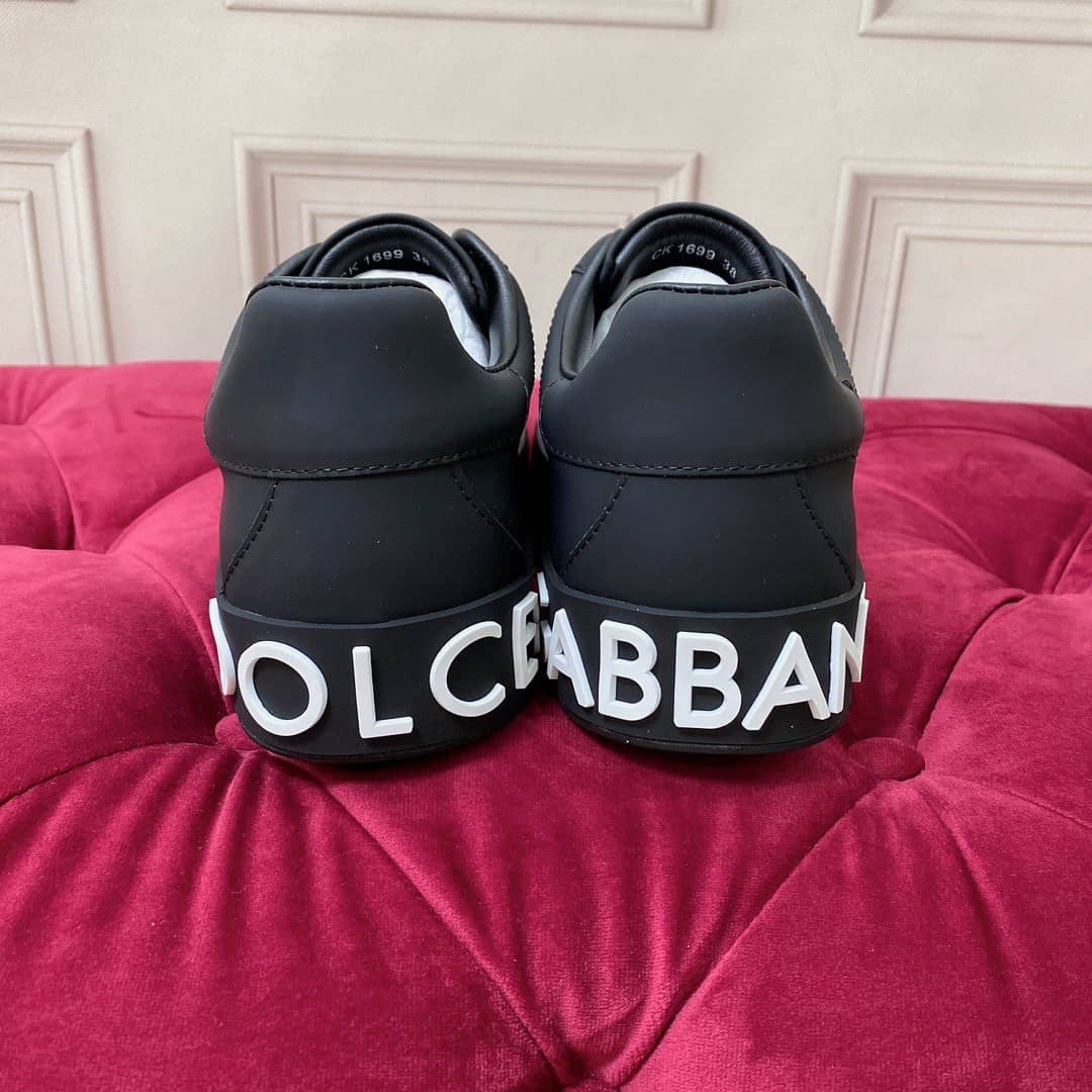 Dolce & Gabbana Low Tops Sneakers 232 - vstockx