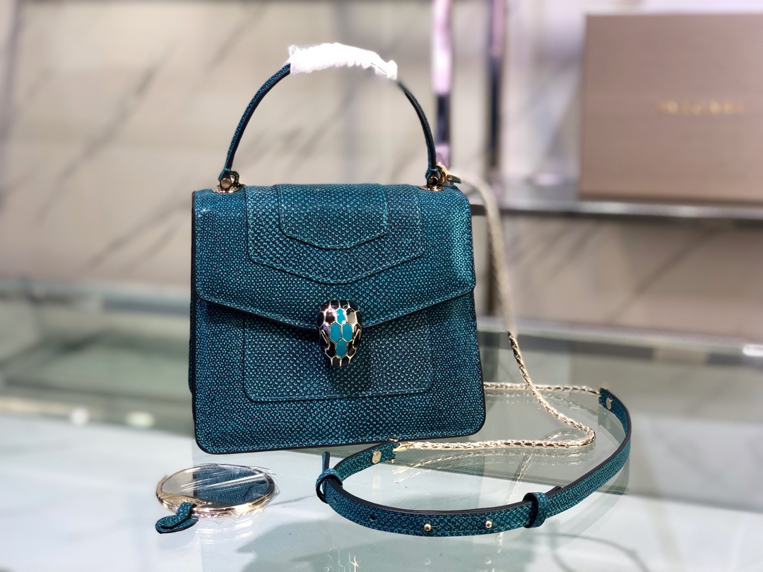 Handbags Bvlgari 38329 - vstockx