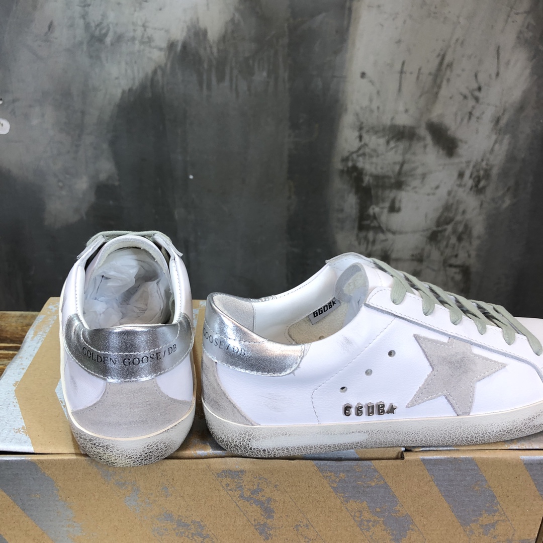 Golden Goose Superstar distressed-finish sneakers 4 - vstockx