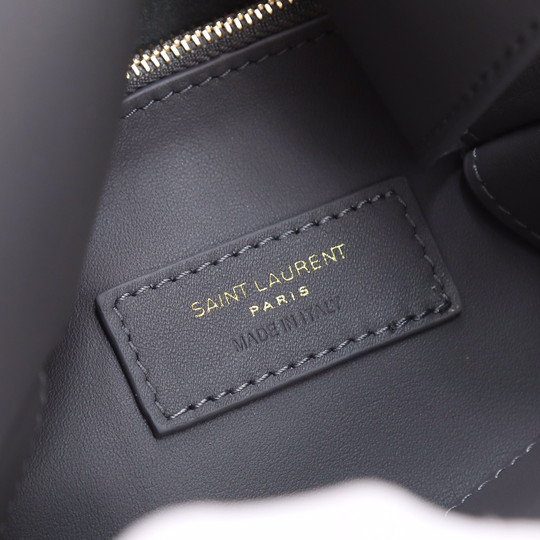 Handbags SAINT LAURENT 657230 size 24  24  10 cm - vstockx