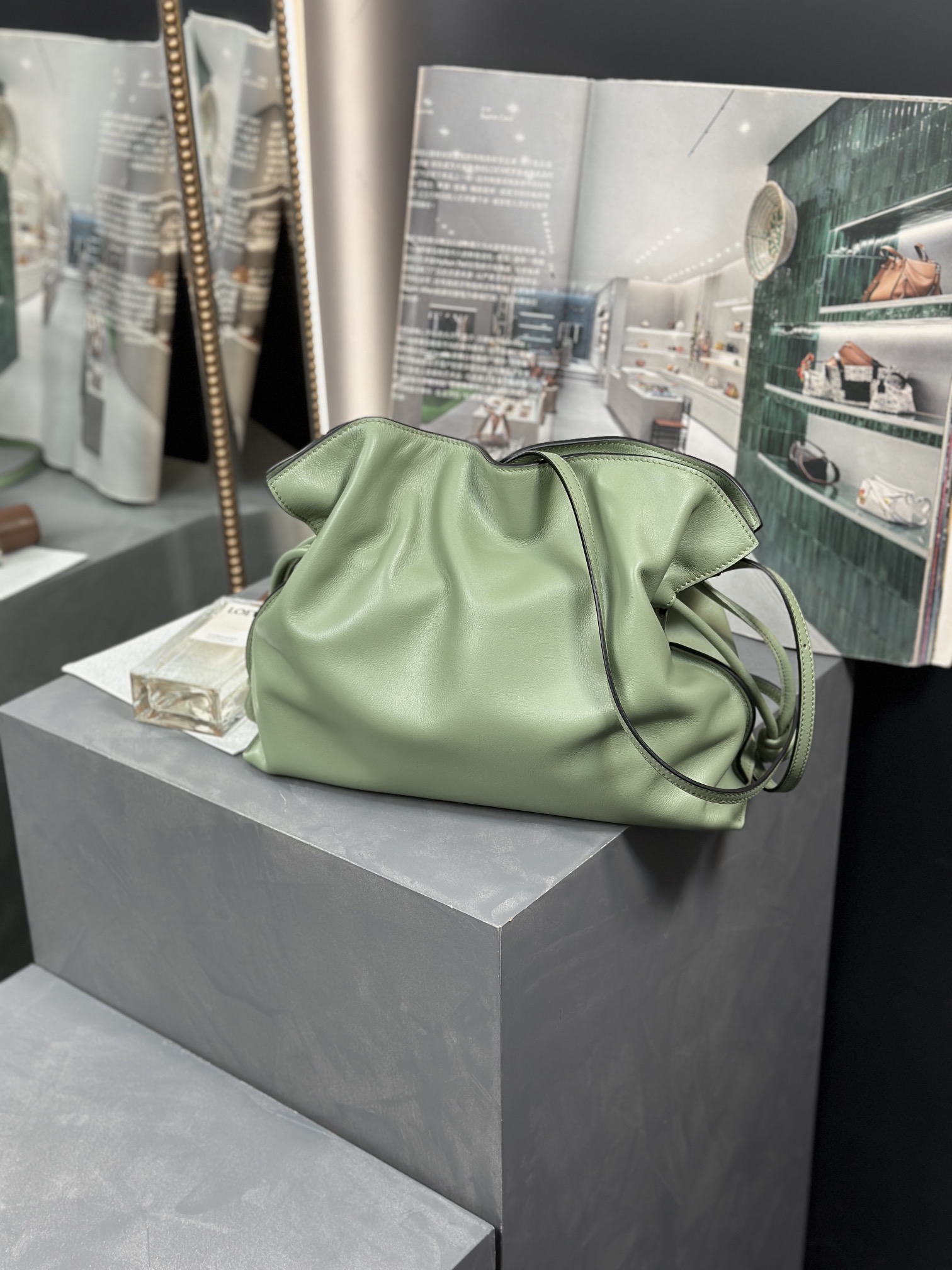 Handbags LOEWE flamenco clutch size:30-24.5-10.5 cm - vstockx
