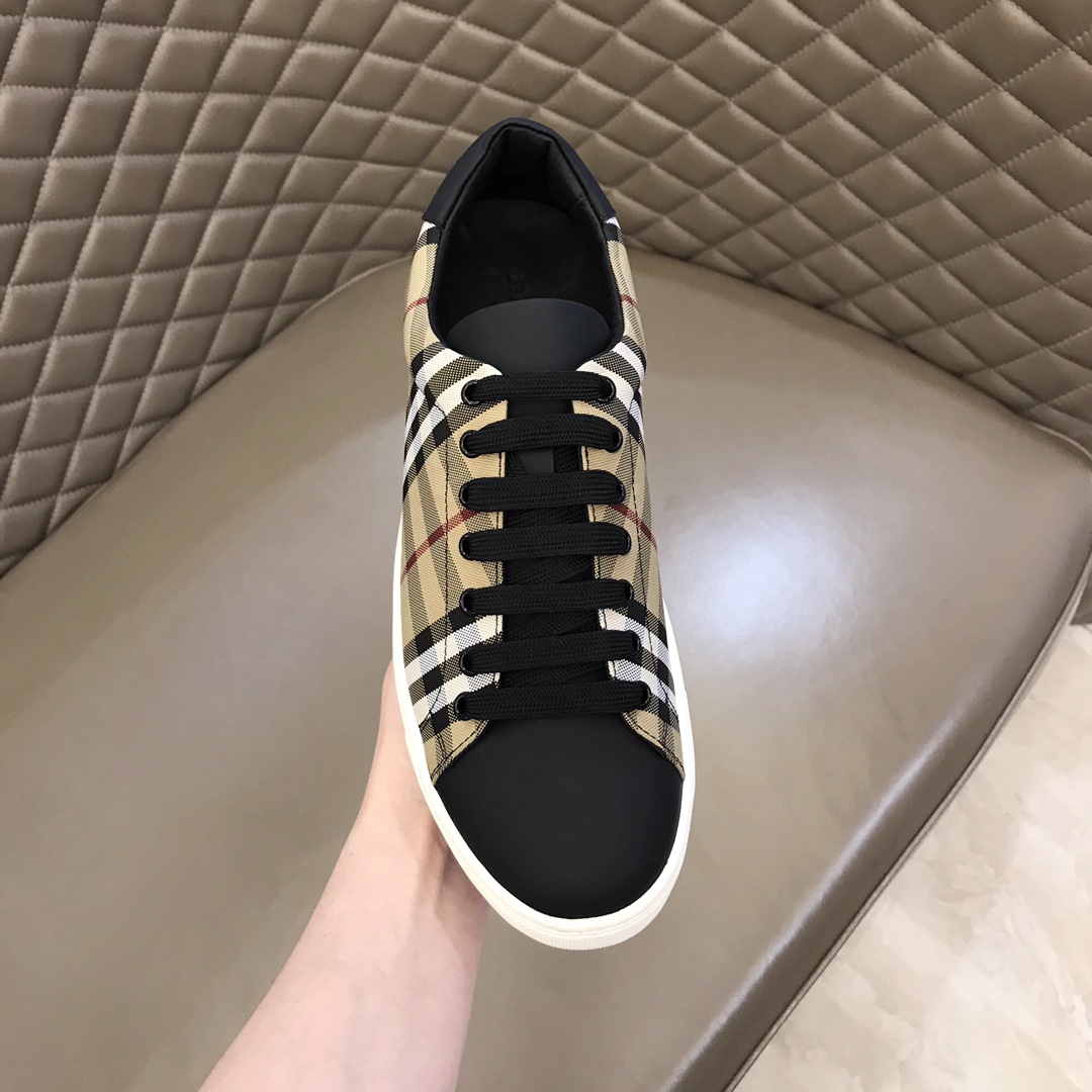 Burberry Perforated Check Sneaker 48 - vstockx