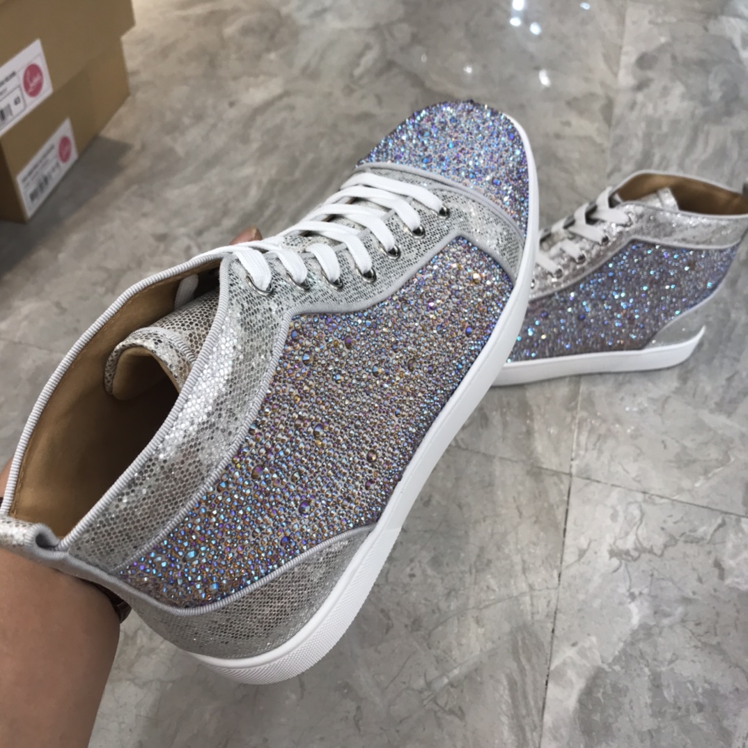 Christian Louboutin Louis Junior Spikes Orlato Flat Sneakers 19 - vstockx