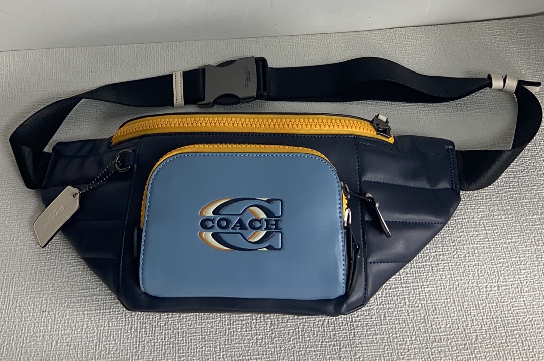 Handbags Coach cE552 size:30*12*4 - vstockx