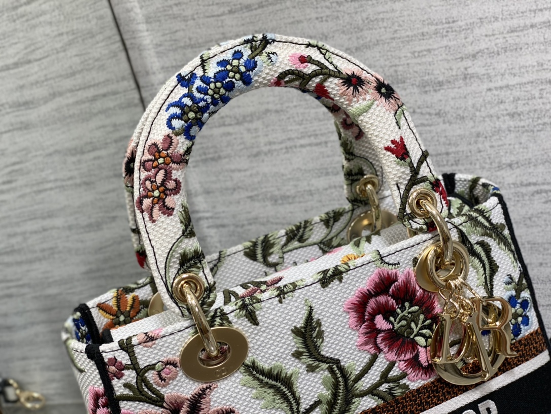 Handbag Dior size 24*11*20 cm - vstockx