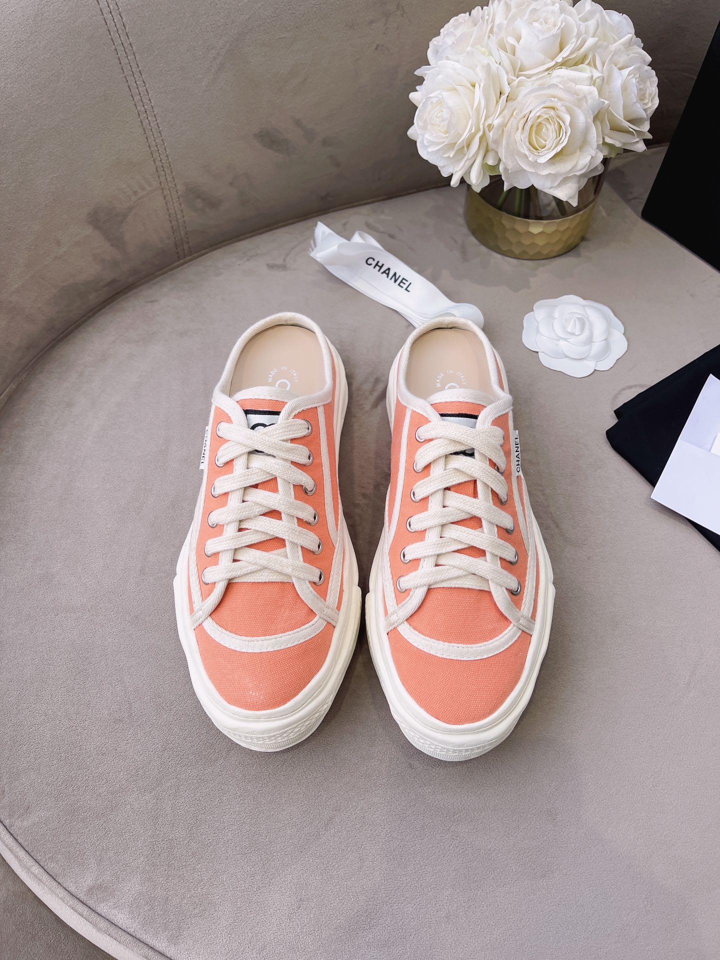 Chanel Platform Sneaker 21 - vstockx