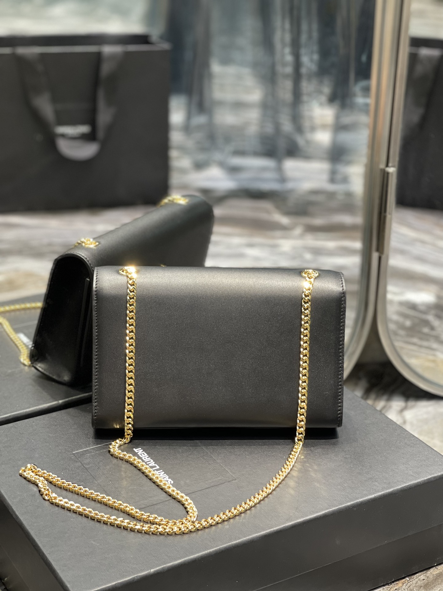 Handbags SAINT LAURENT 354119 size 24x14.5x5 cm - vstockx