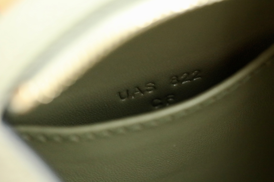 Handbags Hermes Lindy mini tc - vstockx