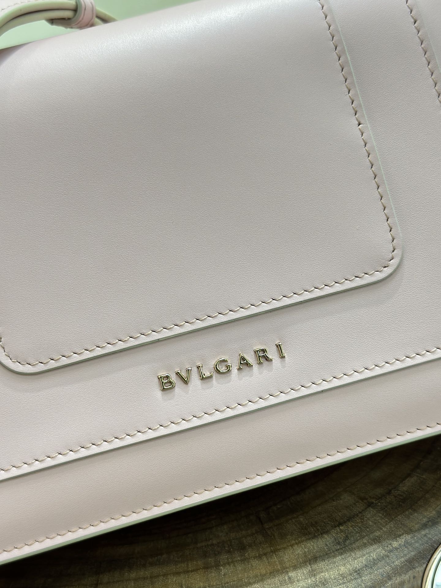 Handbags Bvlgari 38102 size:22*13*5.5 cm - vstockx