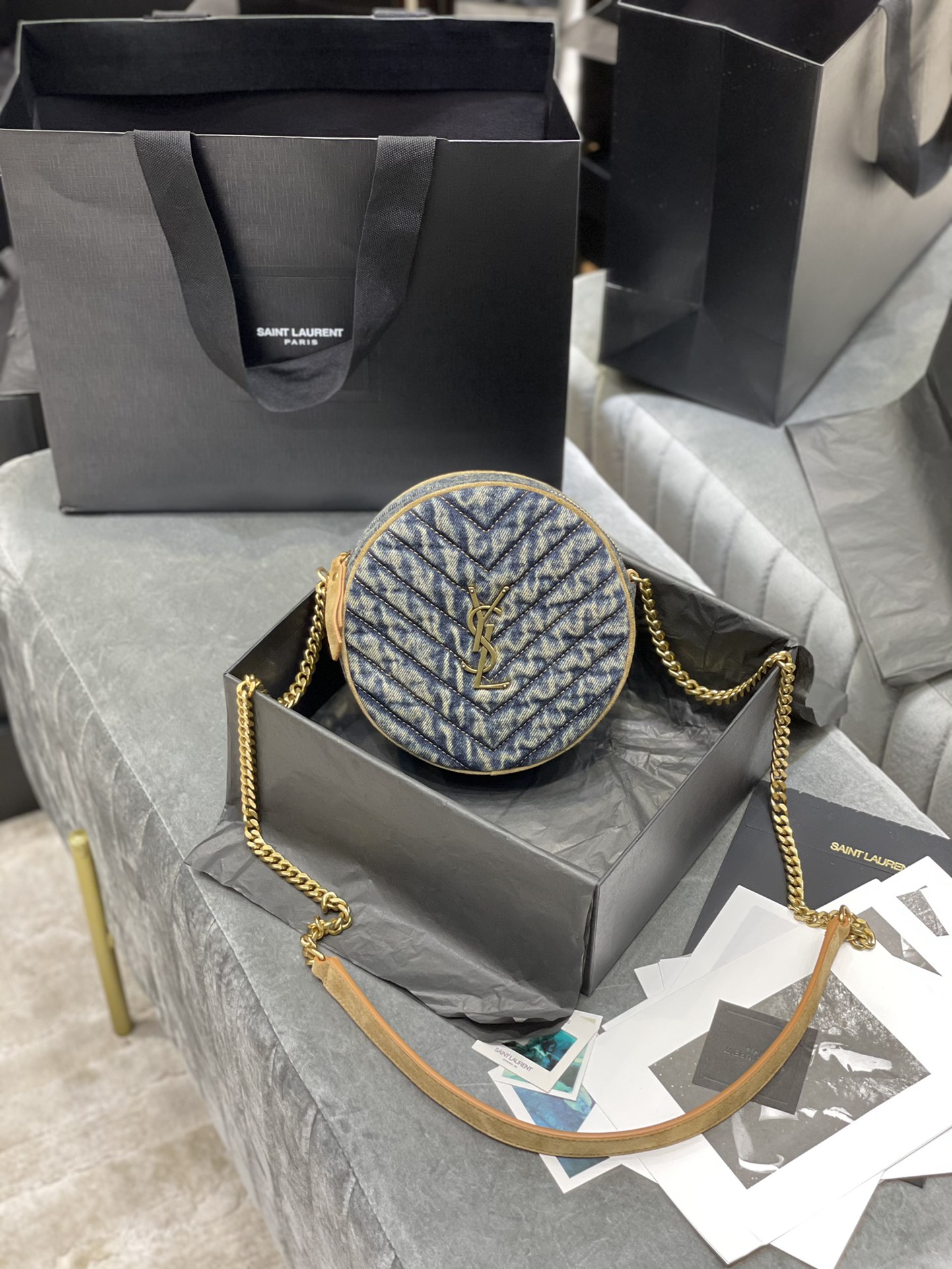 Handbags SAINT LAURENT 610436 size 17  17  5.5 cm - vstockx