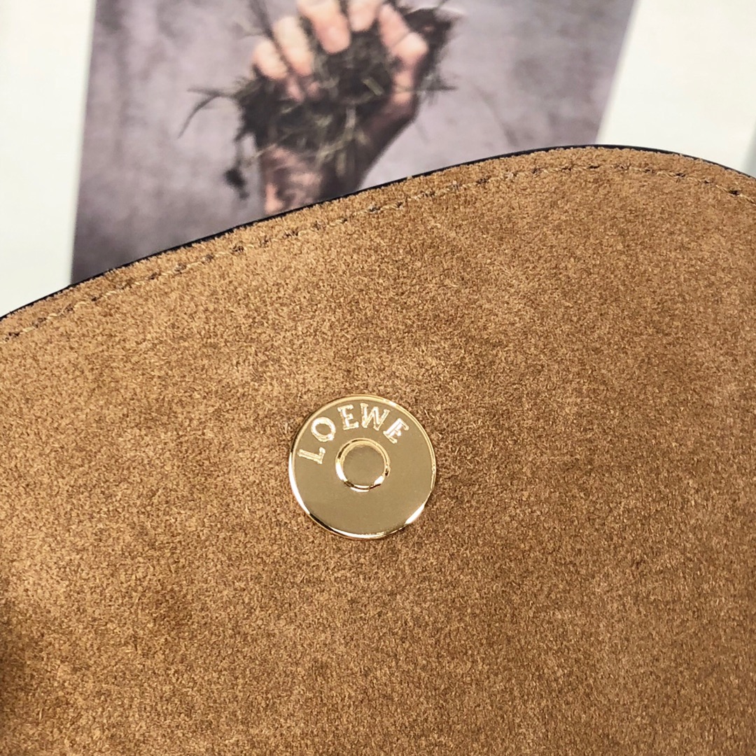 Handbags LOEWE   size:15*12.5*9cm - vstockx