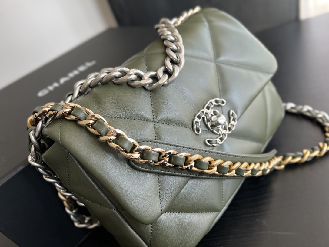 Handbag Chanel 1160 size 26cmx16cmx9 cm - vstockx