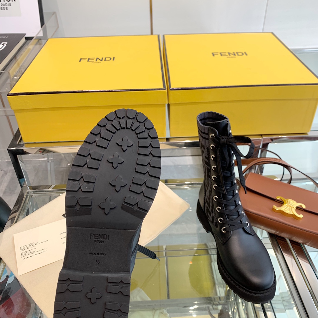 Fendi Boots 17 - vstockx