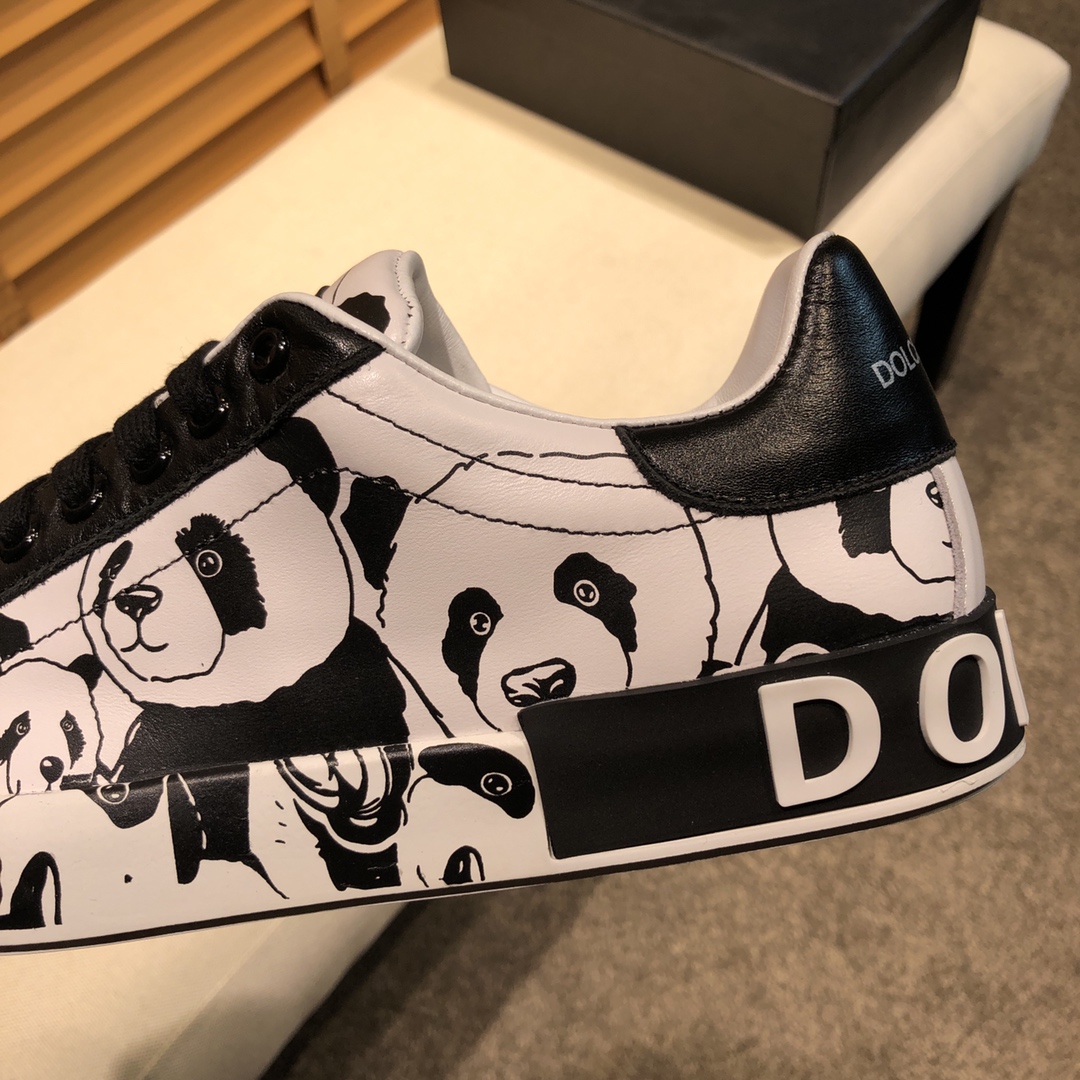 Dolce & Gabbana Low Tops Sneakers 135 - vstockx