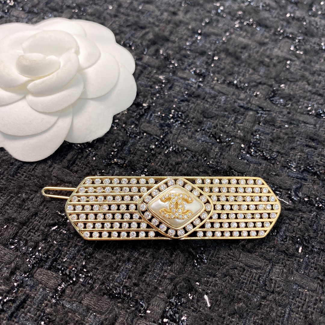 hairclip Chanel 2 - vstockx