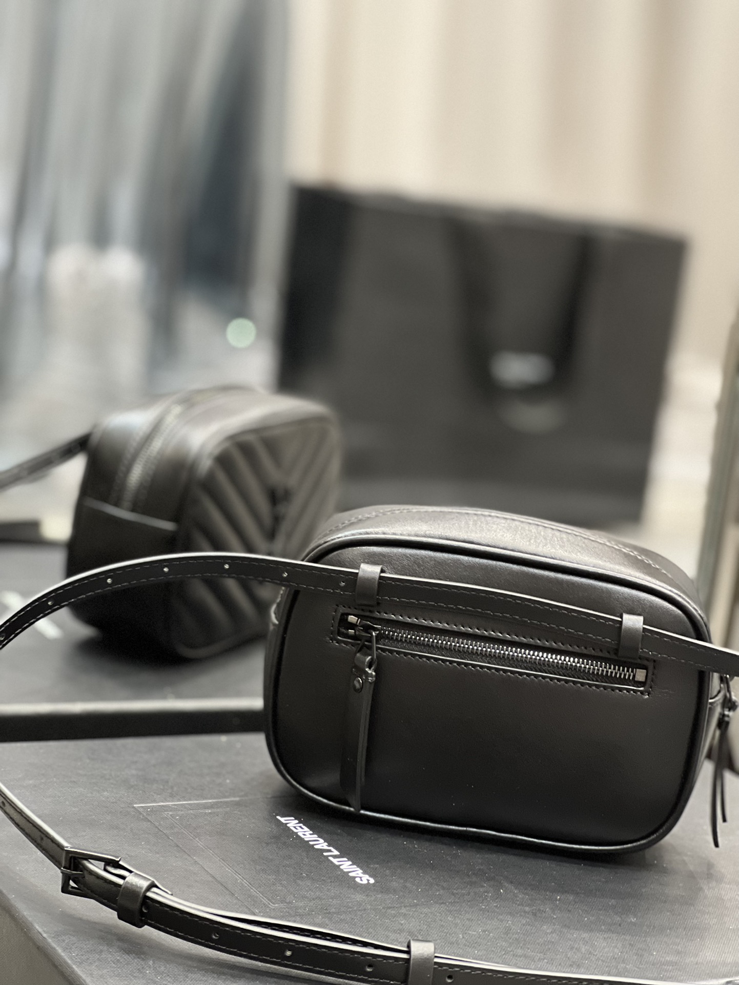 Handbags SAINT LAURENT 534817 size 15.5x10.5x5.5 cm - vstockx