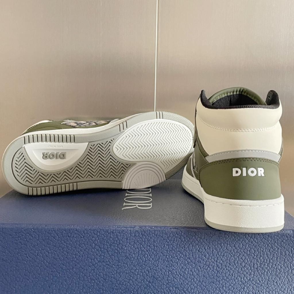 Dior B27 High Olive and Cream Smooth Calfskin with Beige and Black Dior Oblique Jacquard - vstockx