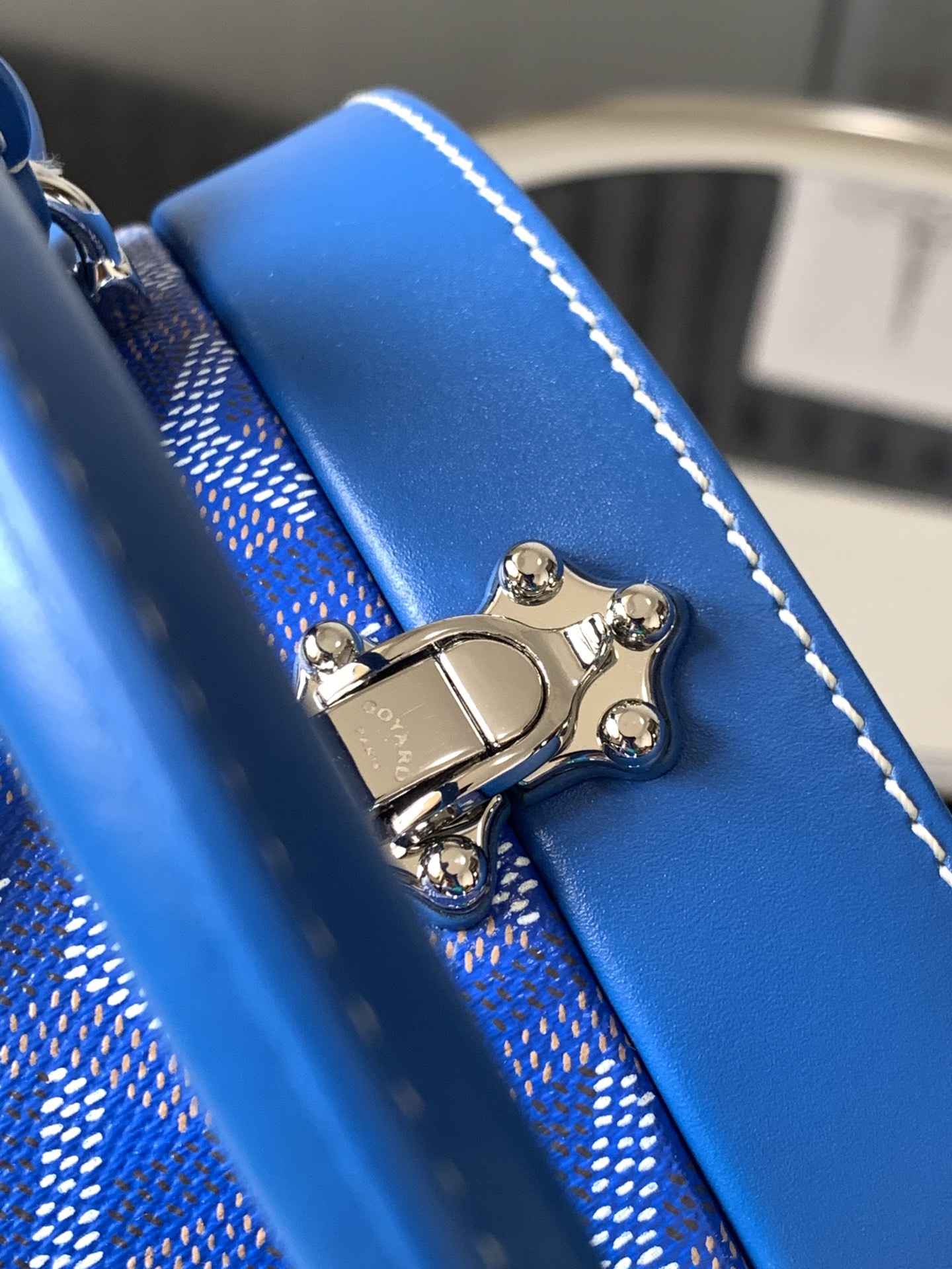 Handbags Goyard Alto 8038 size:16.5*7*18 cm - vstockx