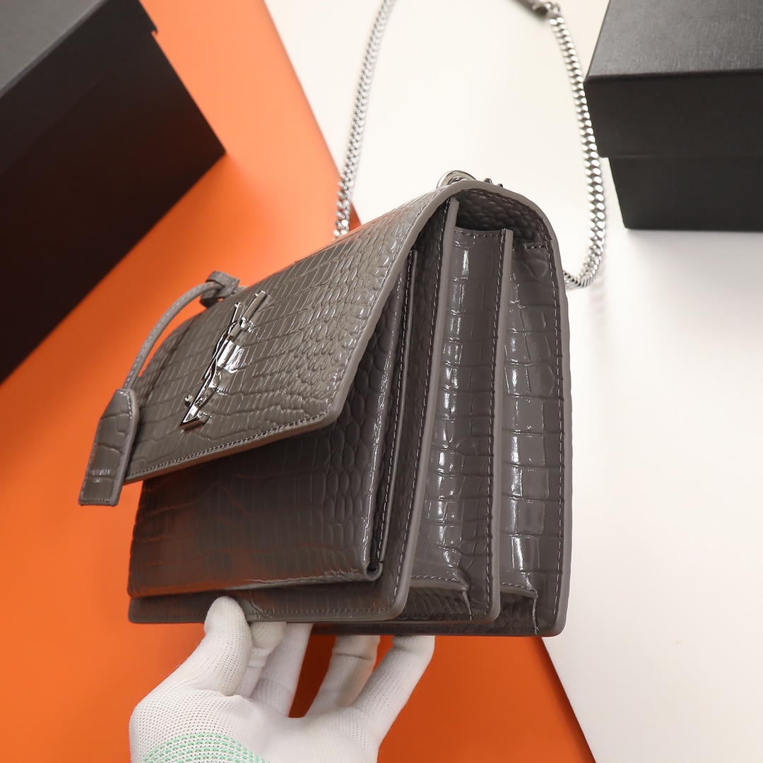 Handbags SAINT LAURENT 442906 size 22x8x16 cm - vstockx