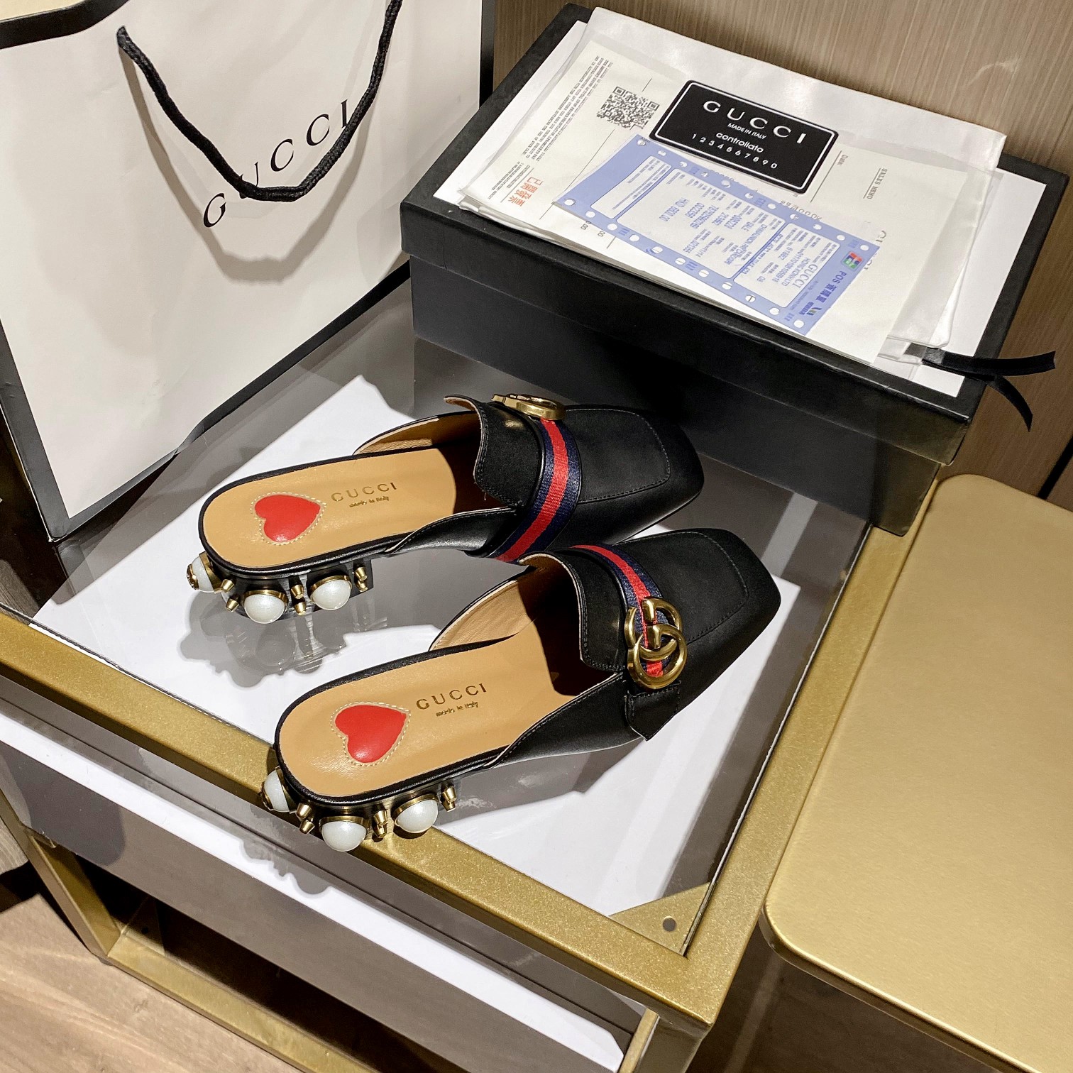 Gucci Leather mid-heel loafer Women 12 - vstockx