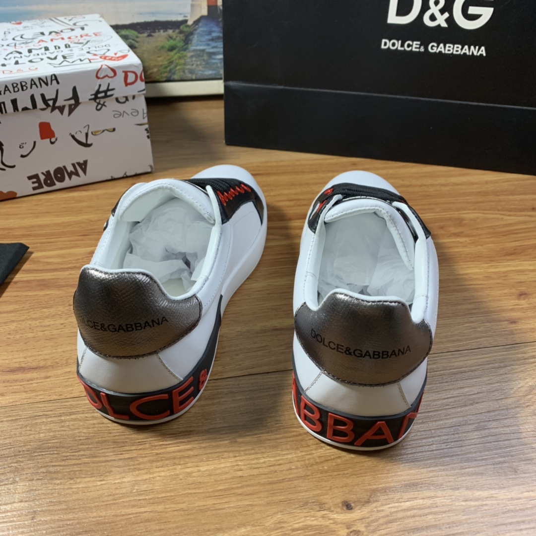 Dolce & Gabbana Low Tops Sneakers 131 - vstockx
