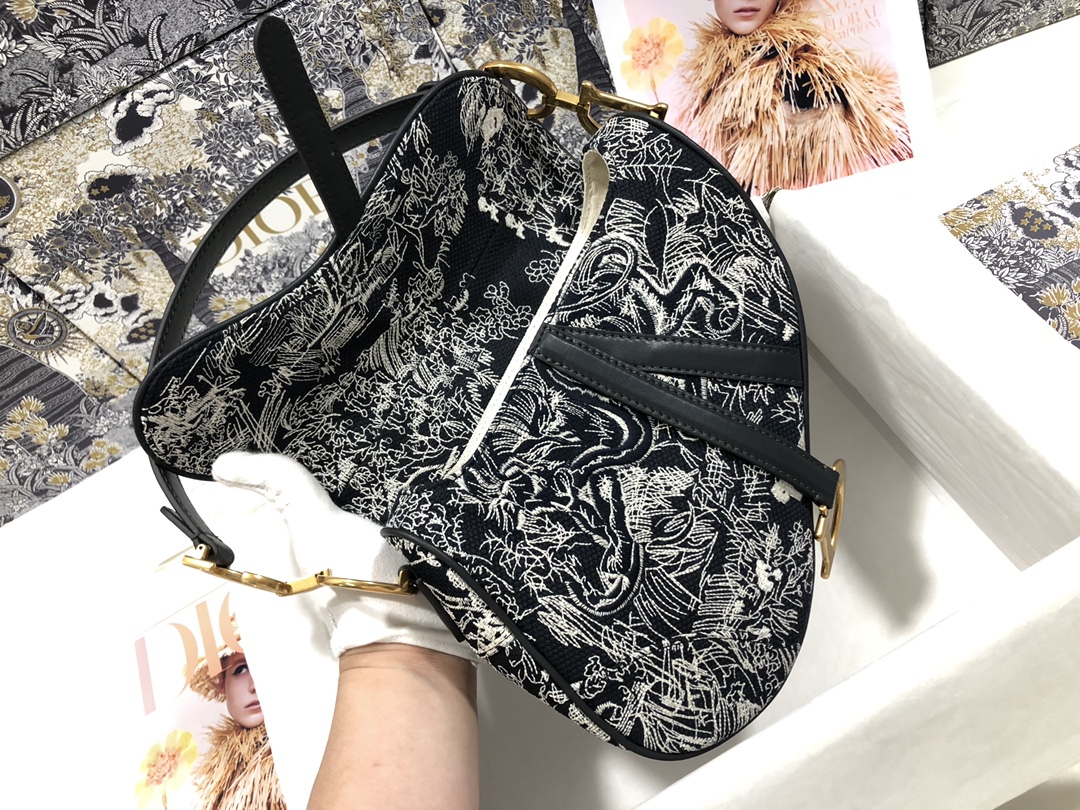 Handbag Chanel M0446 size 25.5 x 20 x 6.5 cm - vstockx