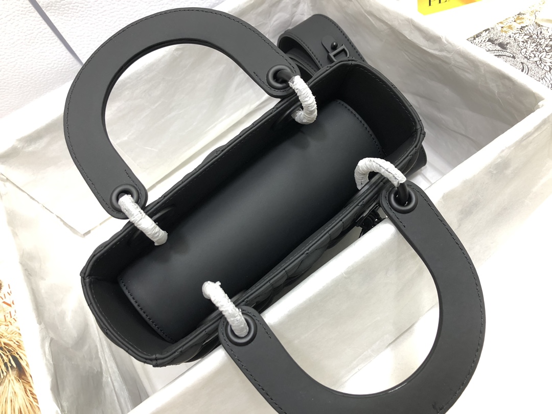 Handbag Dior M0538 size 20*16.5*8 cm - vstockx