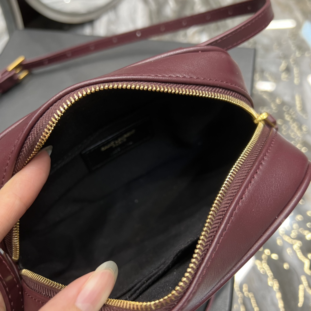 Handbags SAINT LAURENT 534817 size 15.5x10.5x5.5 cm - vstockx