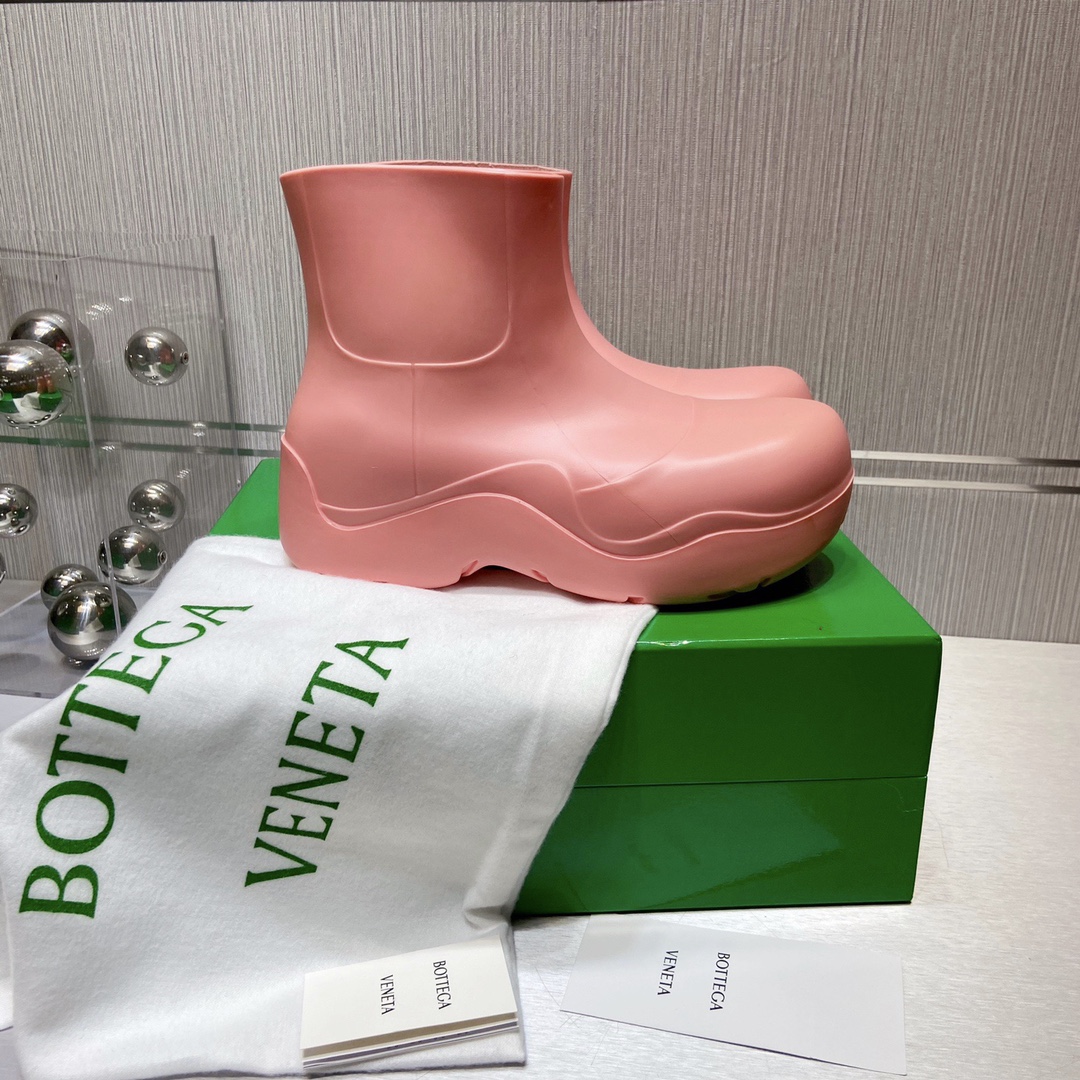 Bottega Veneta Boots 26 - vstockx