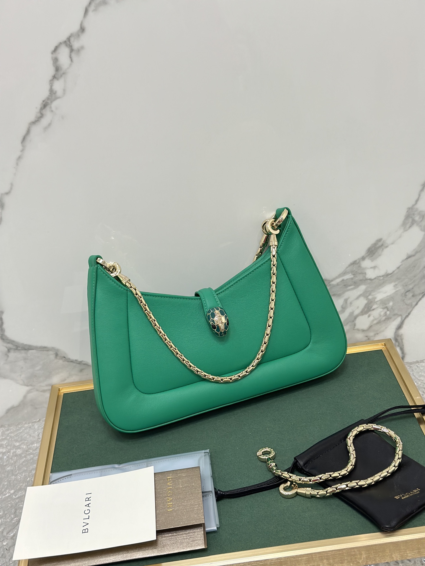 Handbags Bvlgari 293208 size:27.5*18*3.5 cm - vstockx