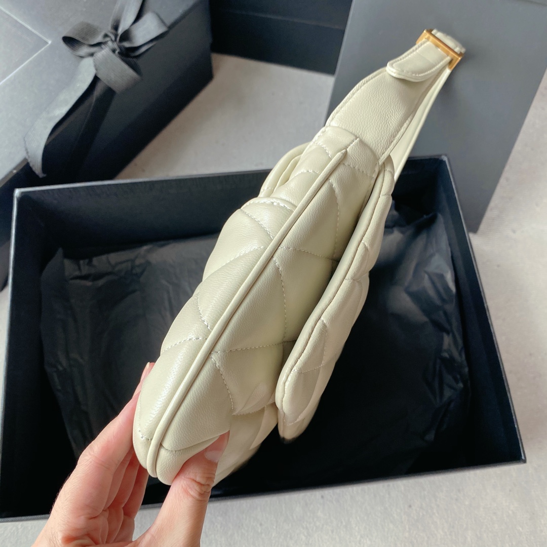 Handbags SAINT LAURENT 698567 size 24 *18 *5.5 cm - vstockx