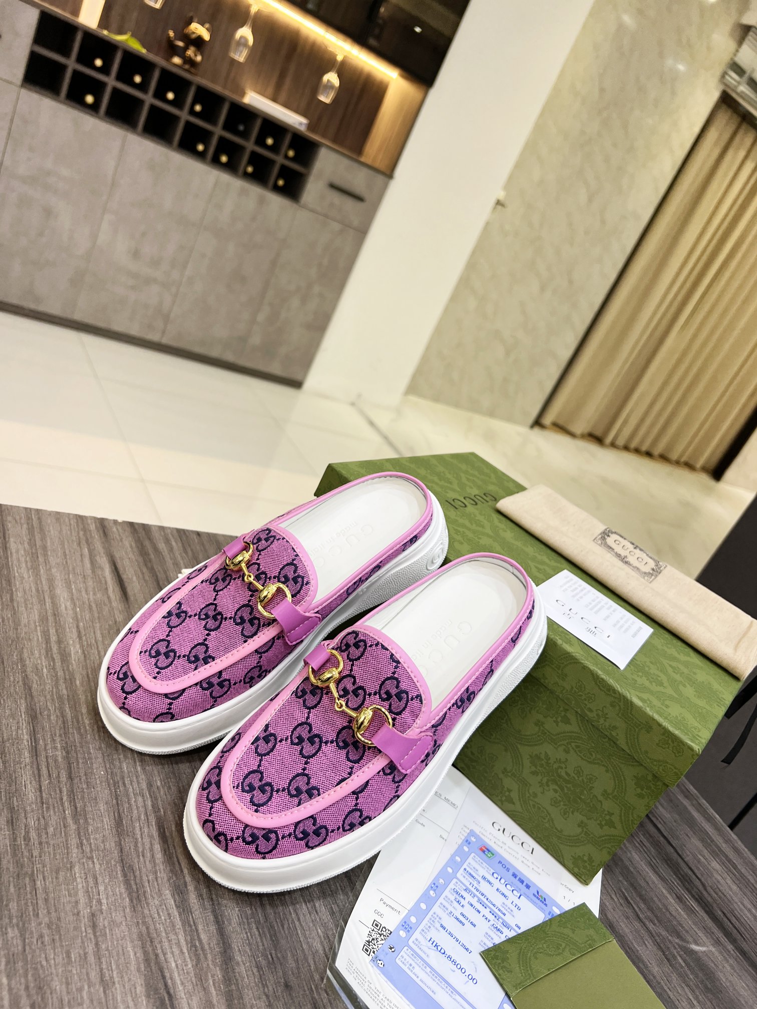 Gucci Women's WOMEN 6 - vstockx