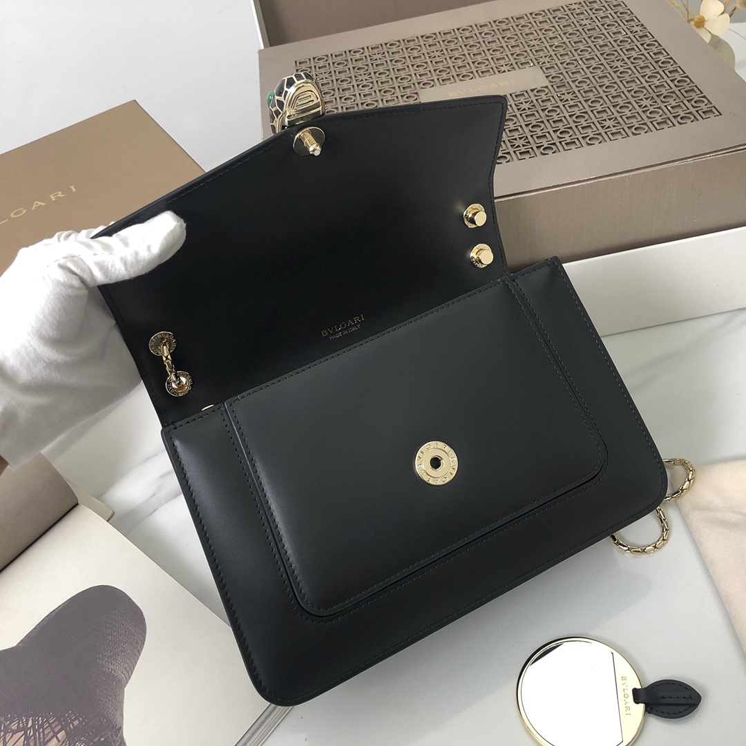 Handbags Bvlgari 29032391050 size:25*17*8 cm - vstockx