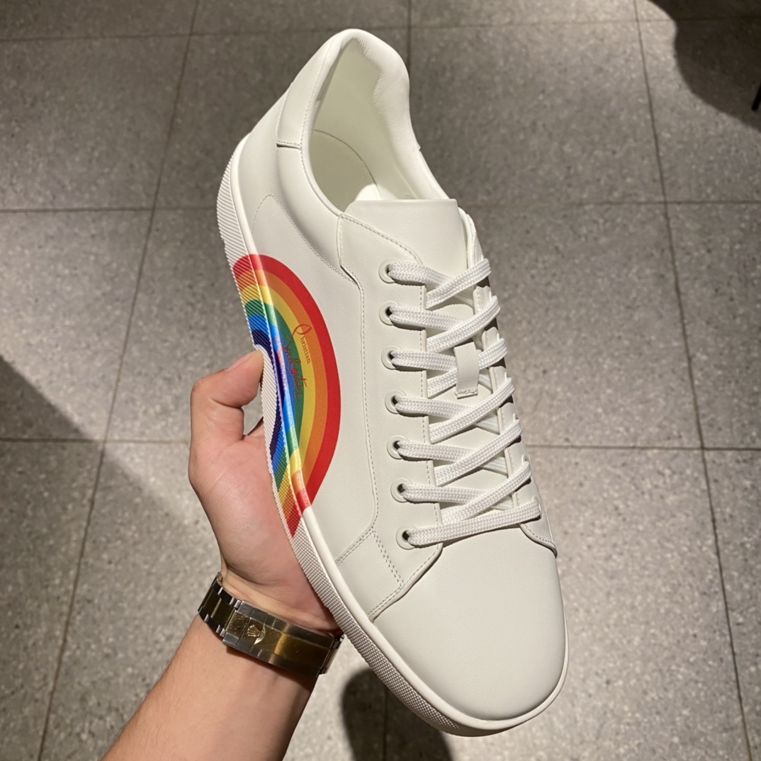 Christian Louboutin Low Top Sneakers 6 - vstockx
