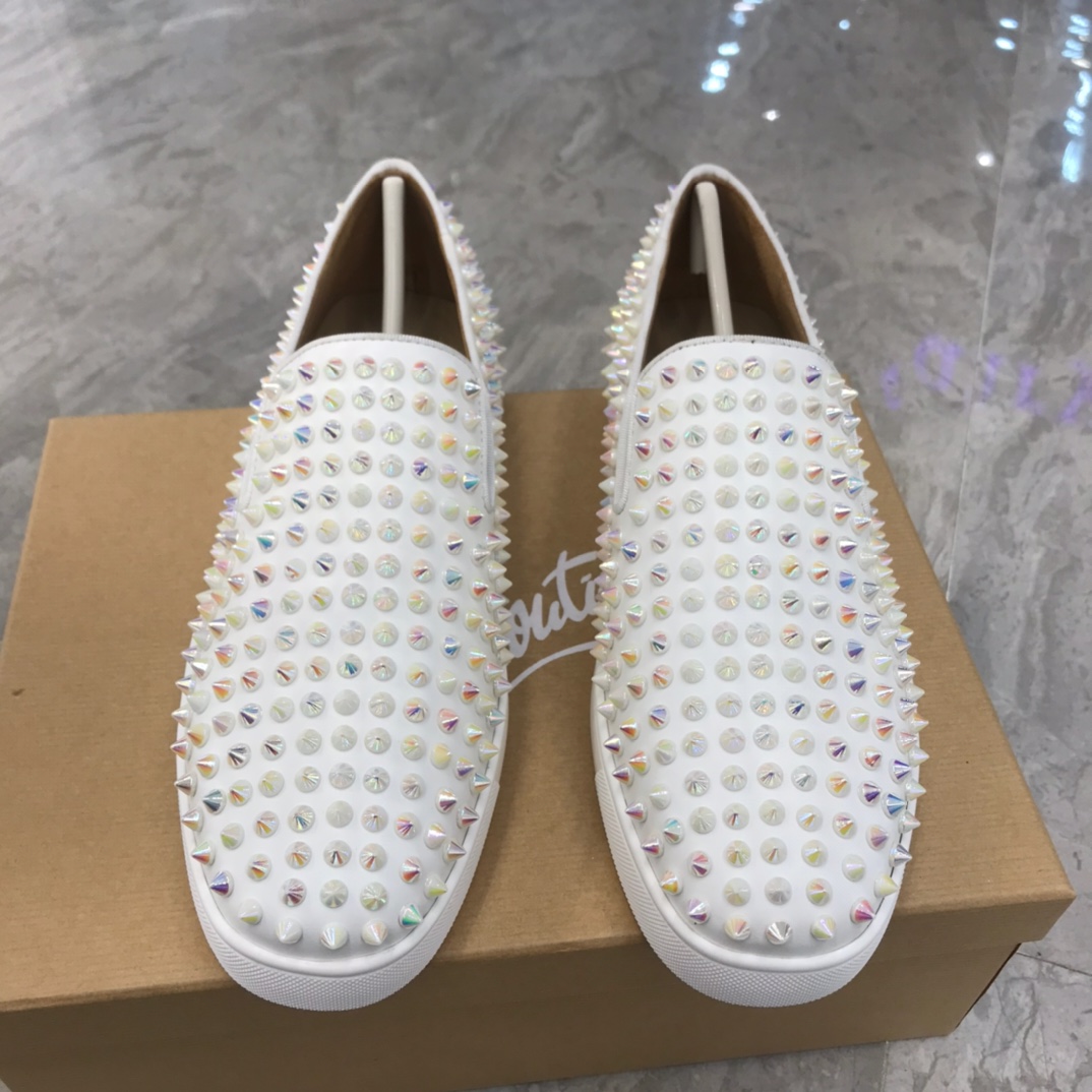 Christian Louboutin Louis Junior Spikes Orlato Flat Sneakers 66 - vstockx