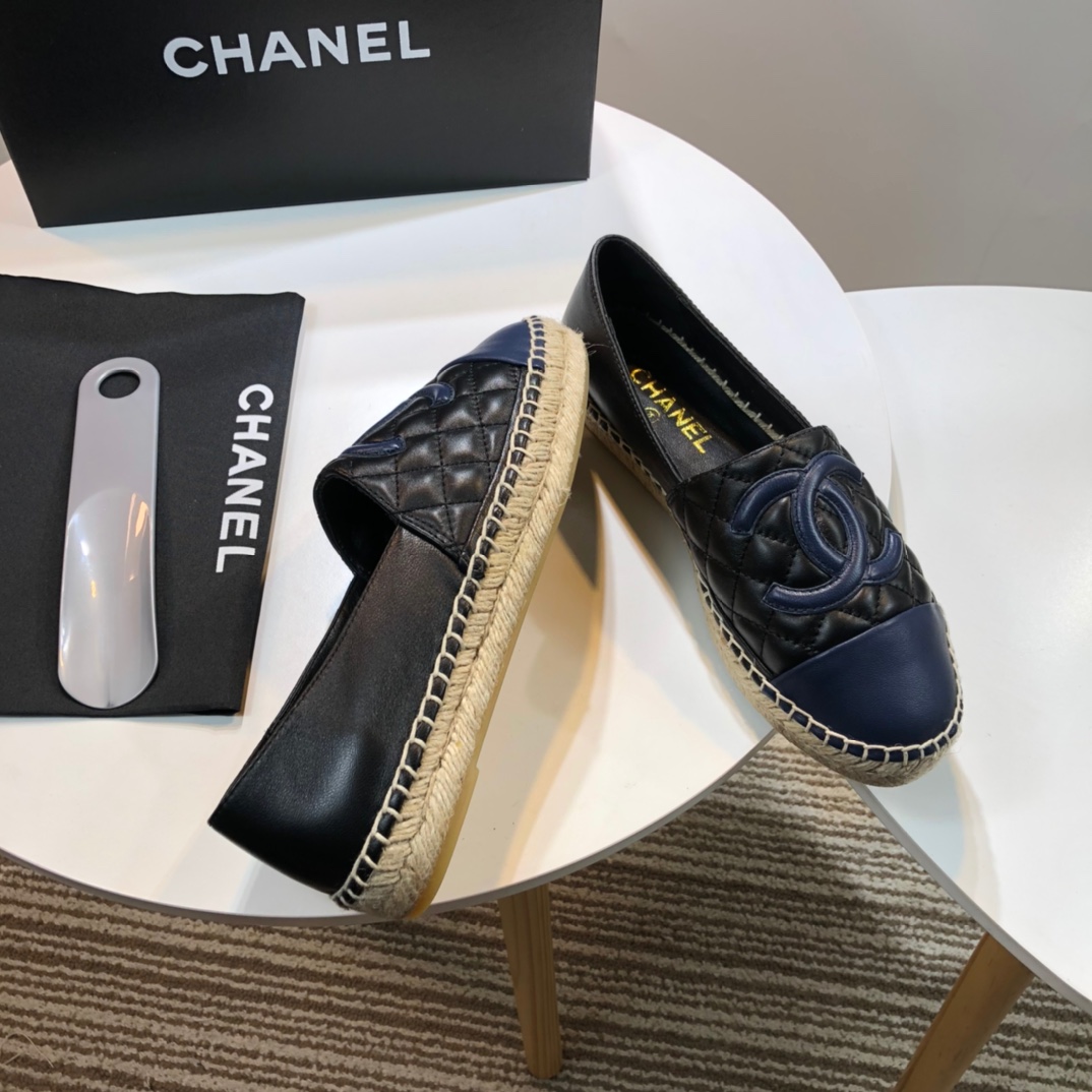 Chanel Loafers 61 - vstockx