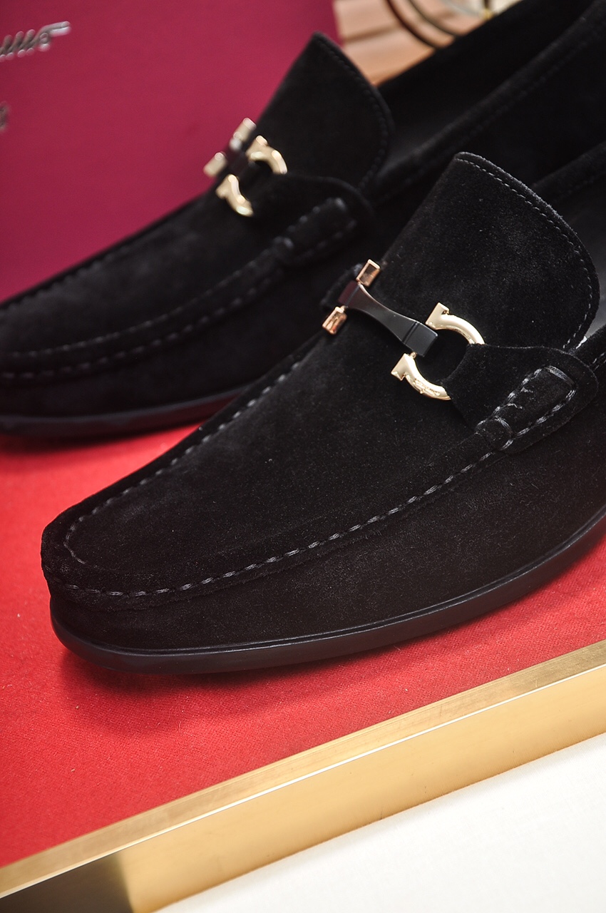 Salvatore Ferragamo Boots 3 - vstockx