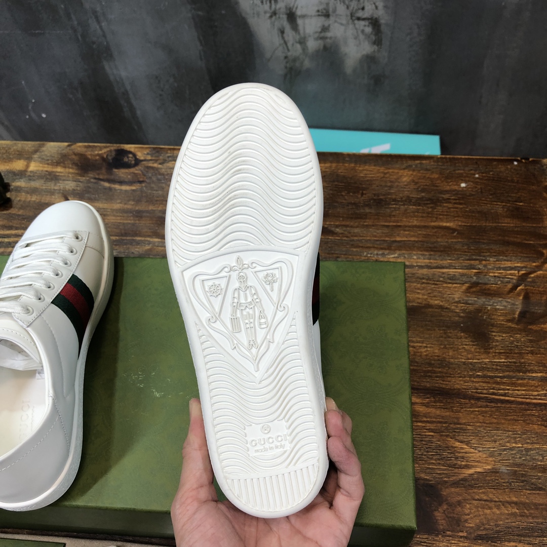 Gucci Ace Fold Down Bee (W) - vstockx