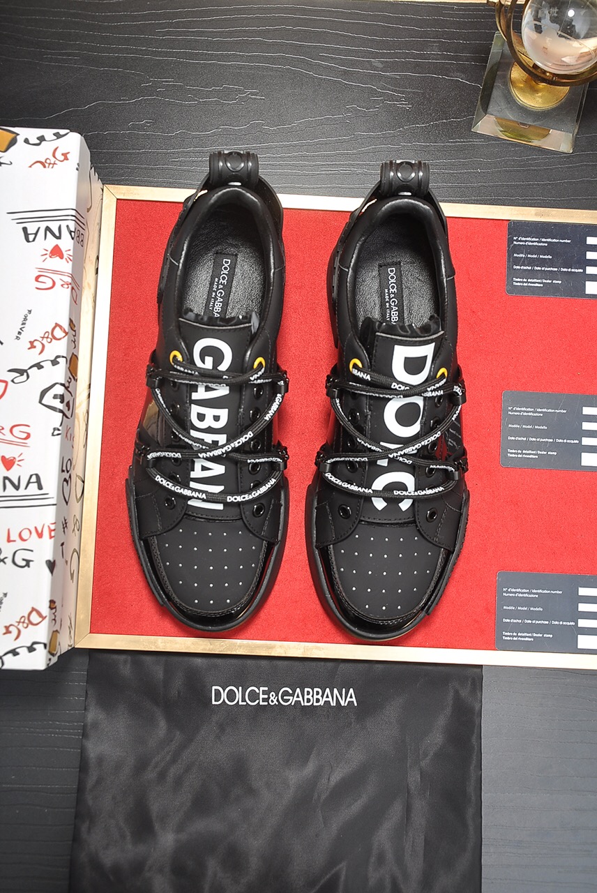 Dolce & Gabbana Low Tops Sneakers 69 - vstockx