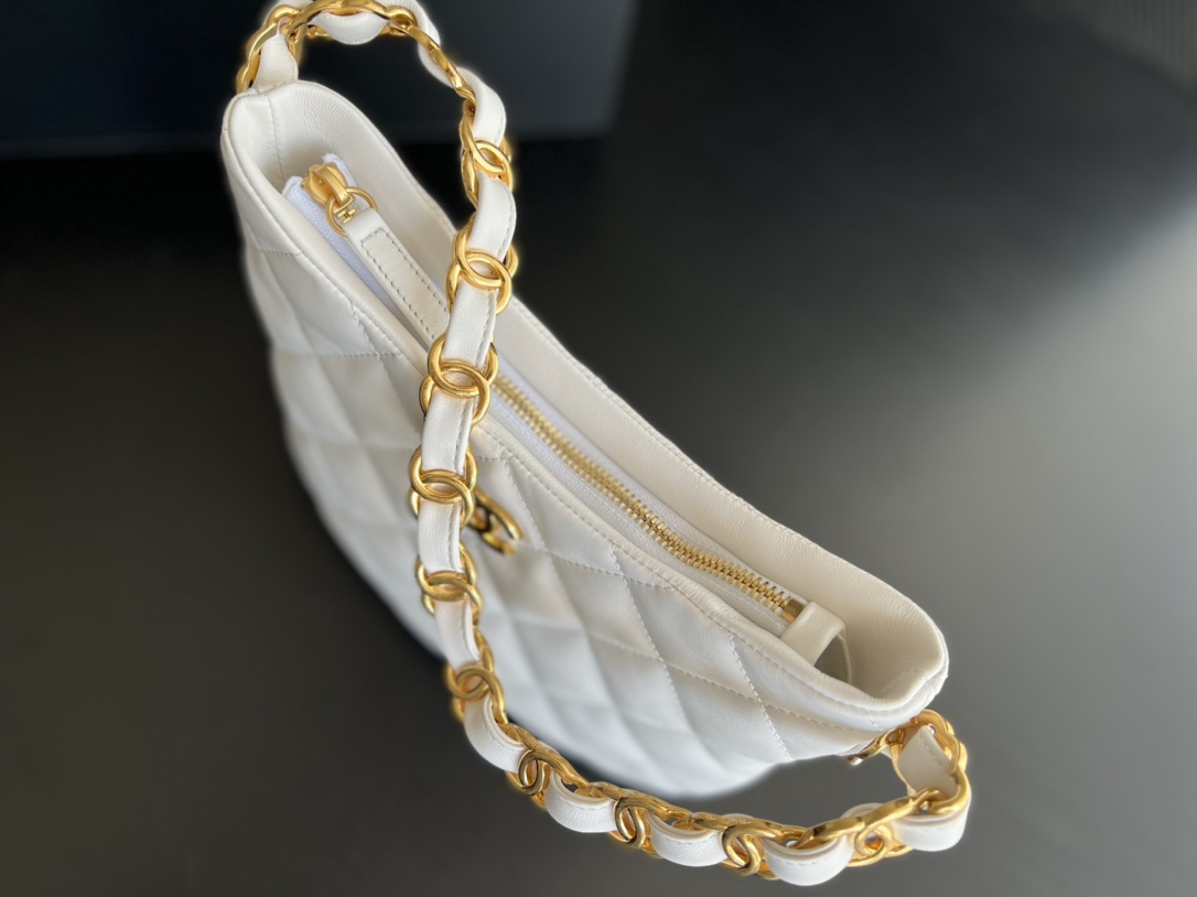 Handbag Chanel size 17.5cm24cm6 cm - vstockx