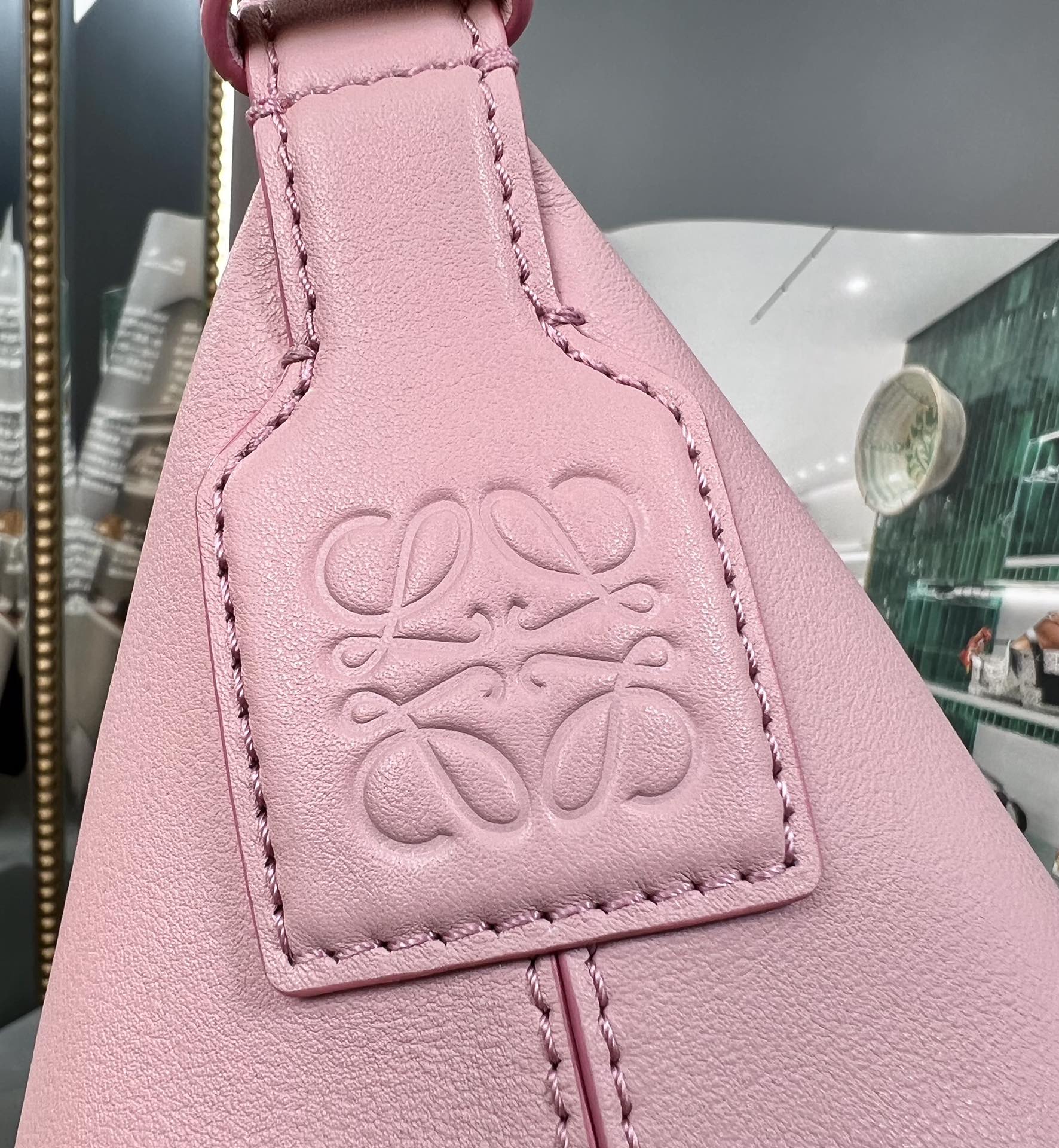 Handbags LOEWE Cubi size:21-17-13 cm - vstockx