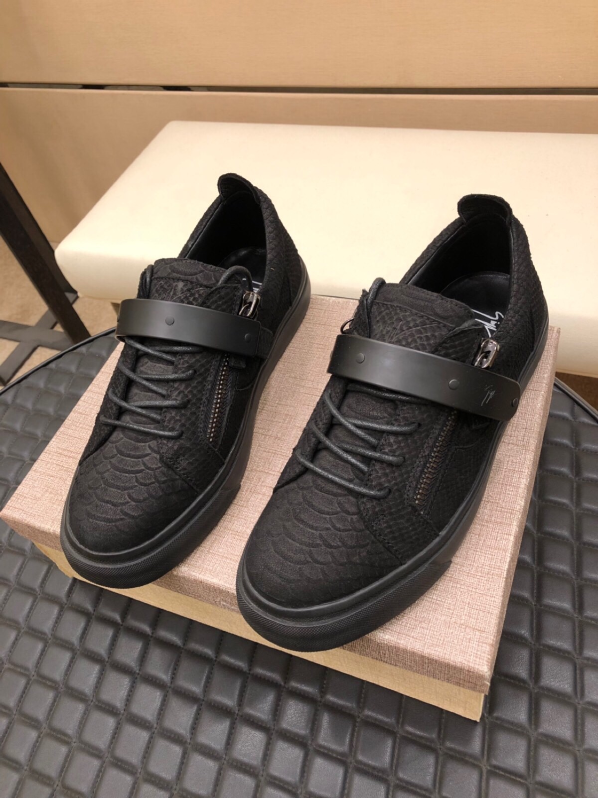 Giuseppe Zanotti Frankie Sneaker 12 - vstockx