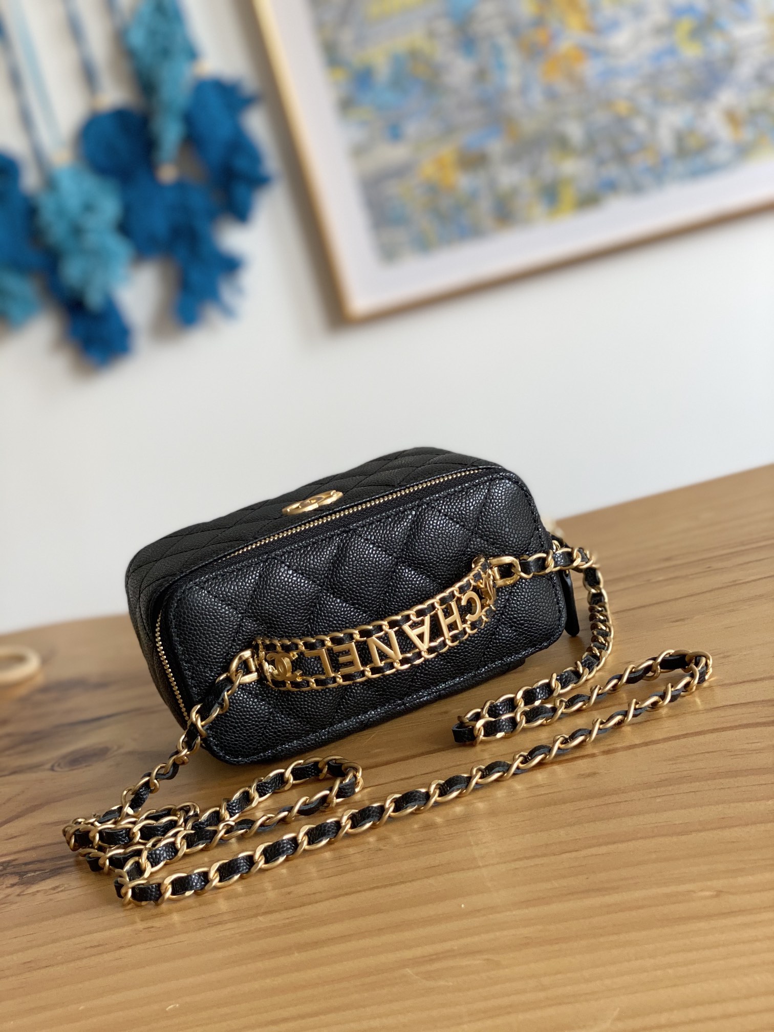 Handbag Chanel 81197 size 9.5  13  6 cm - vstockx
