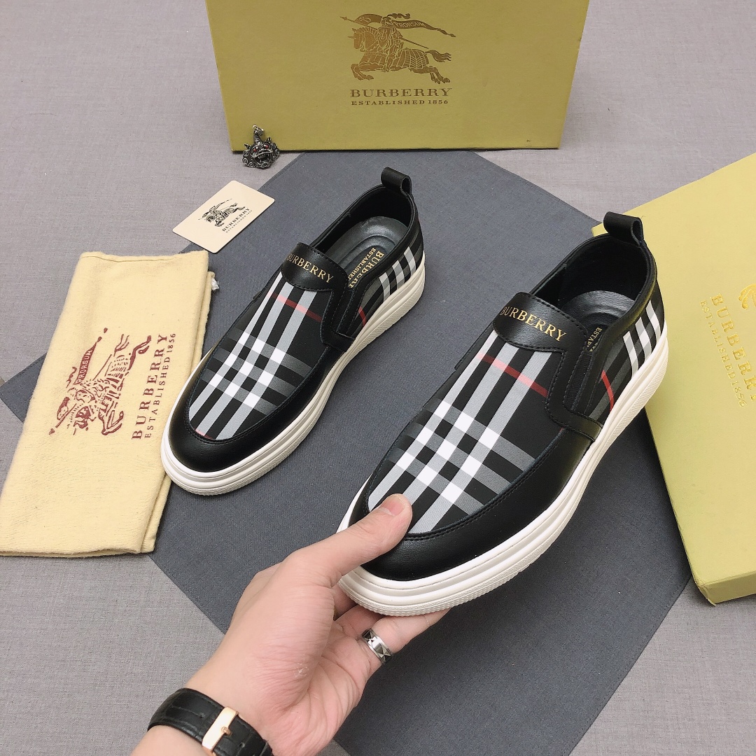 Burberry Perforated Check Sneaker 39 - vstockx
