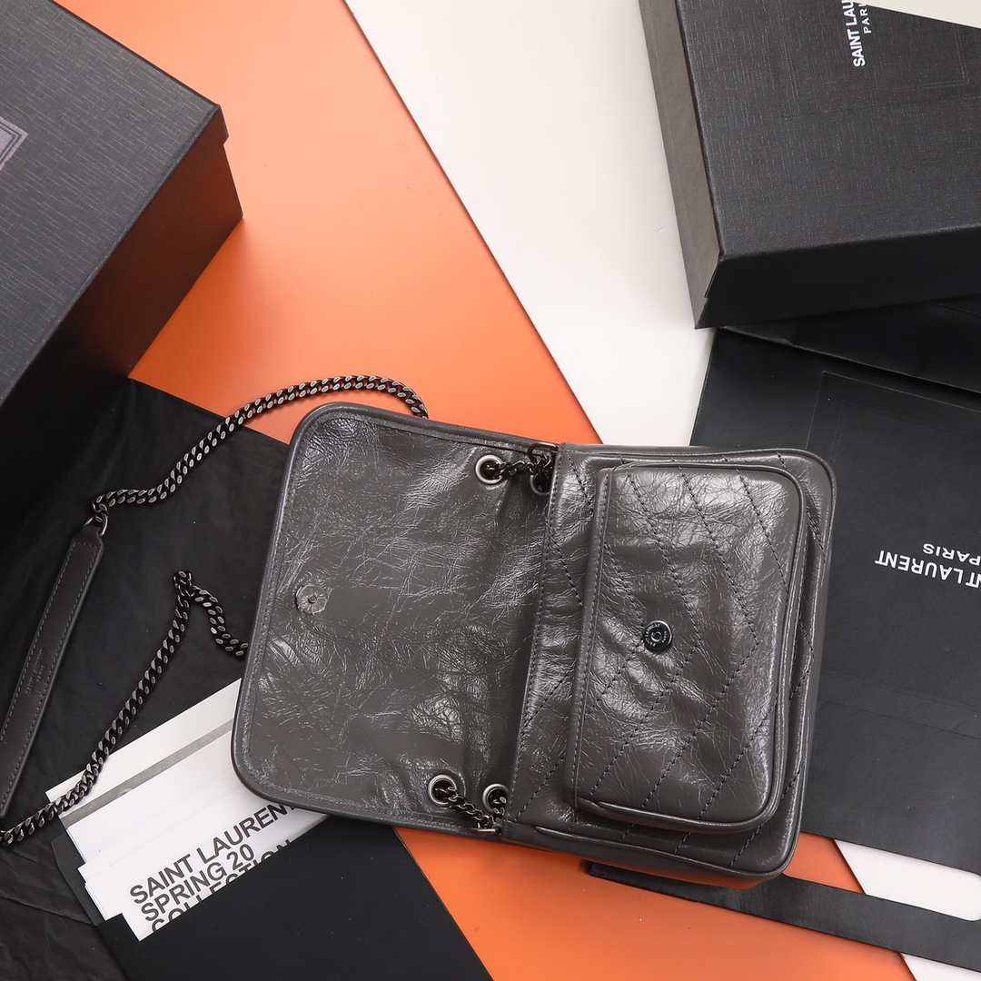 Handbags SAINT LAURENT 533037 size 22x16.5x12 cm - vstockx