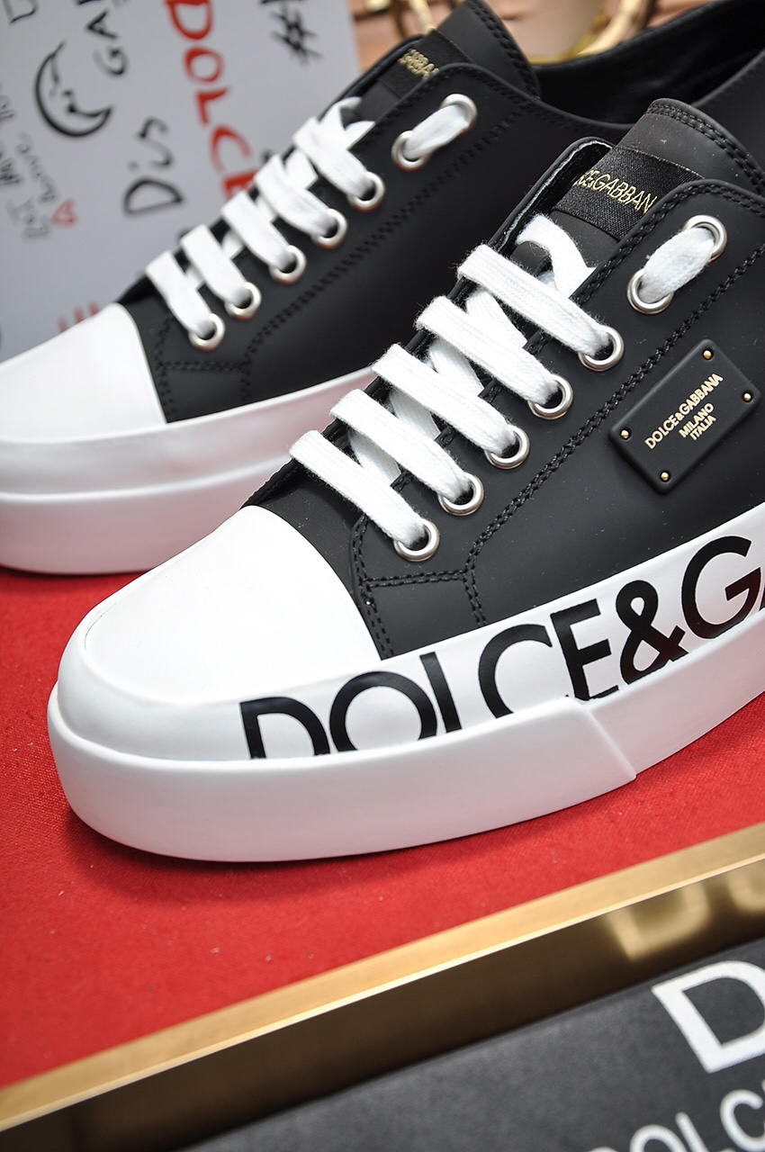 Dolce & Gabbana Low Tops Sneakers 110 - vstockx