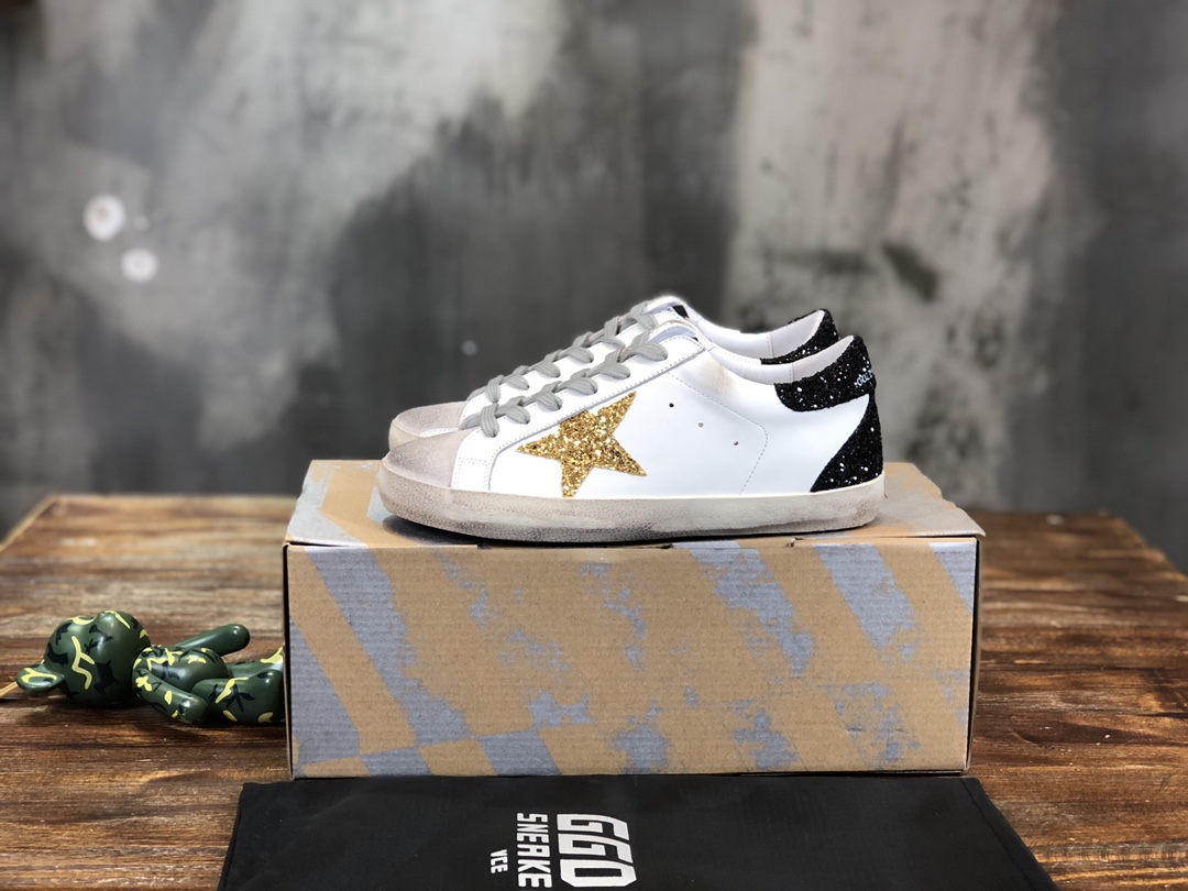 Golden Goose Superstar distressed-finish sneakers 9 - vstockx
