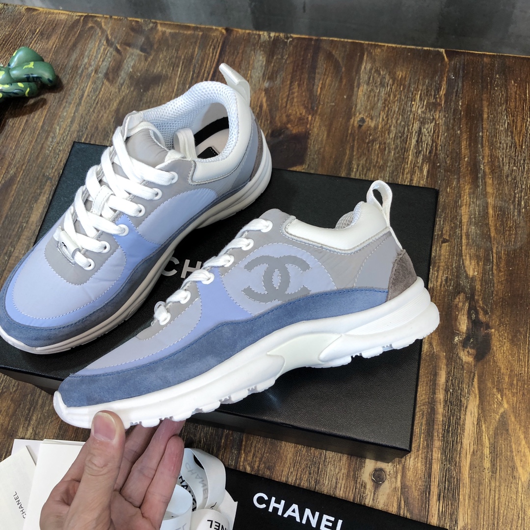 Chanel Fabric & Suede Calfskin Low Top Sneaker 30 - vstockx