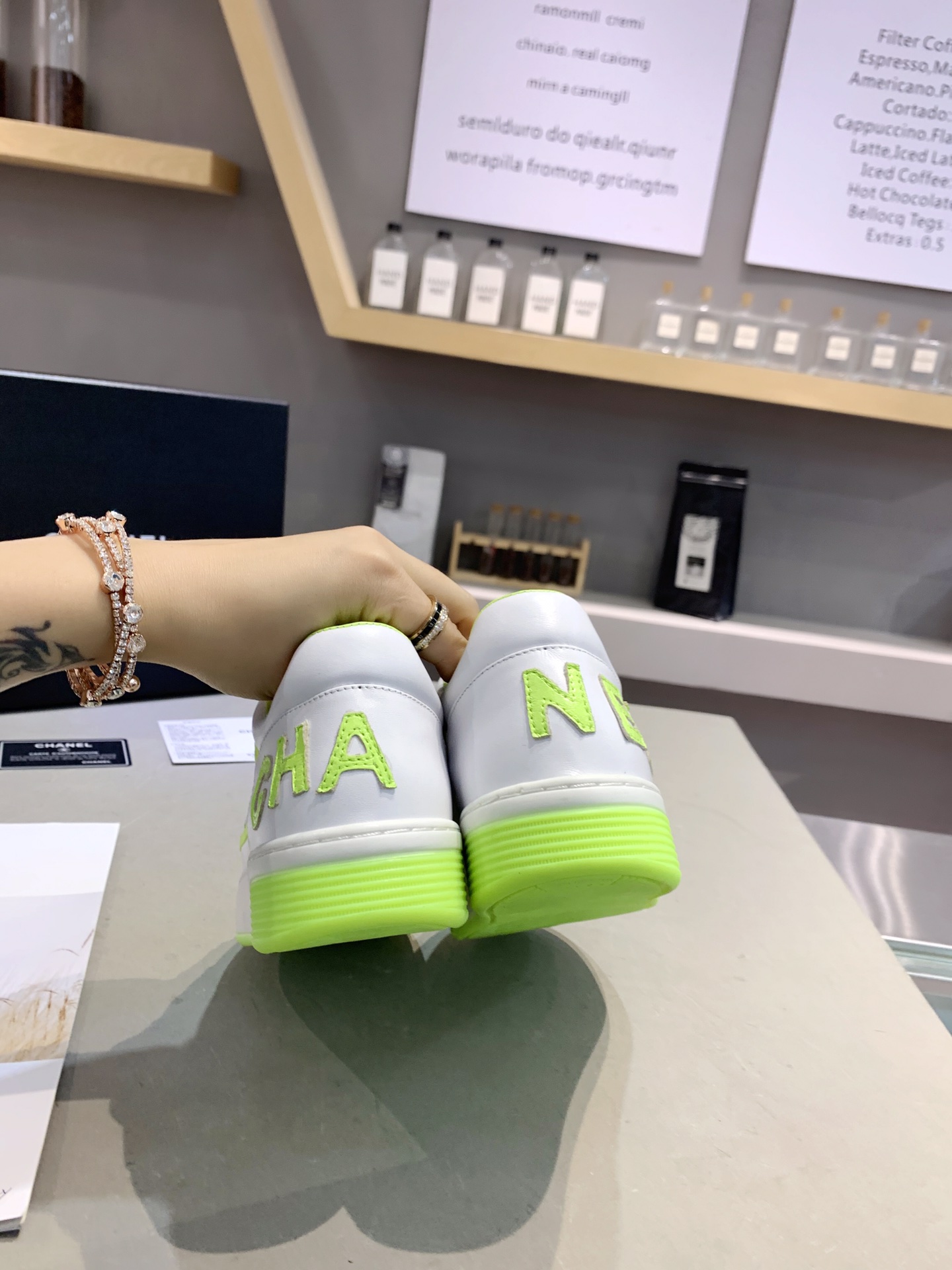 Chanel Low Top Sneaker 57 - vstockx