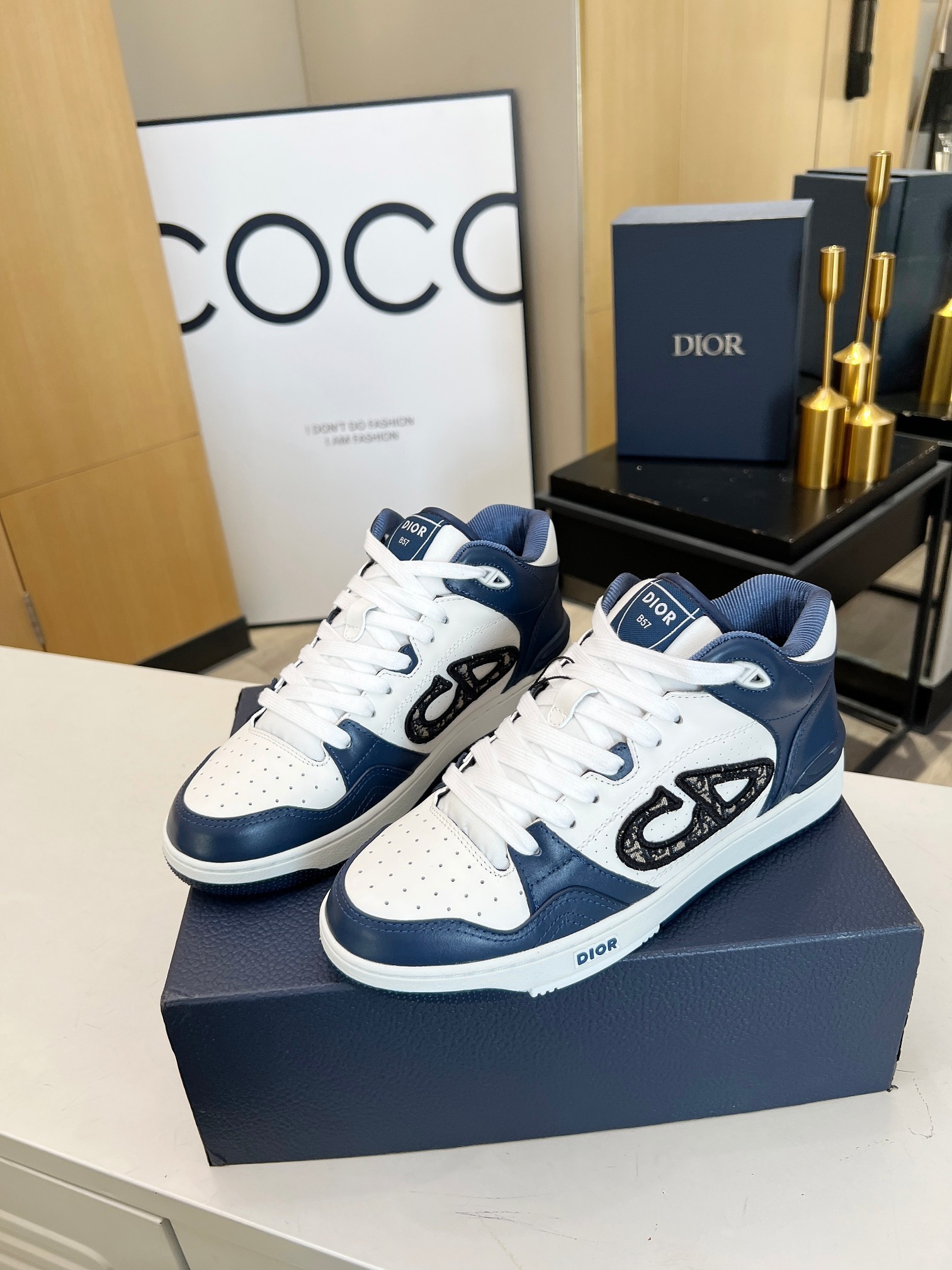 dior B57 MID-TOP SNEAKER Navy Blue and White Smooth Calfskin with Beige and Black Dior Oblique Jacquard - vstockx